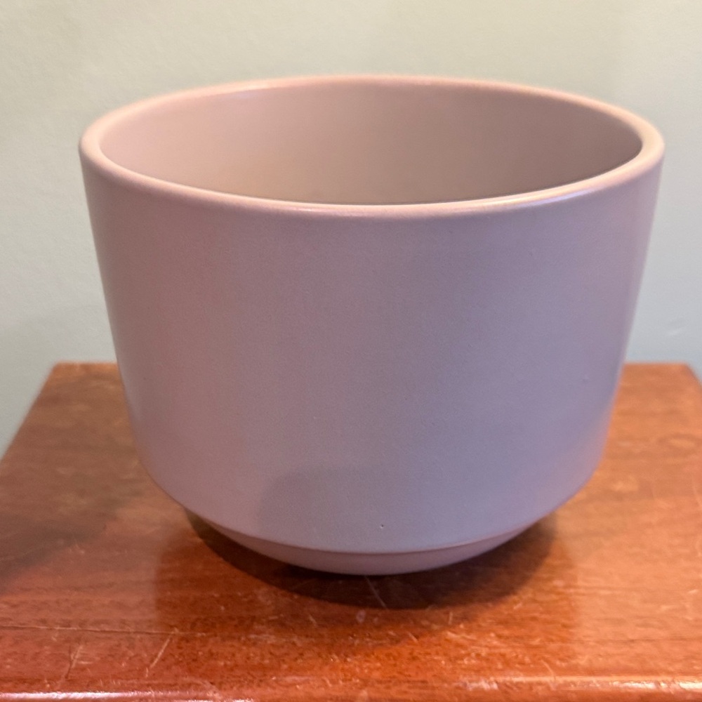 Great condition Gray flower / Orchid Pot